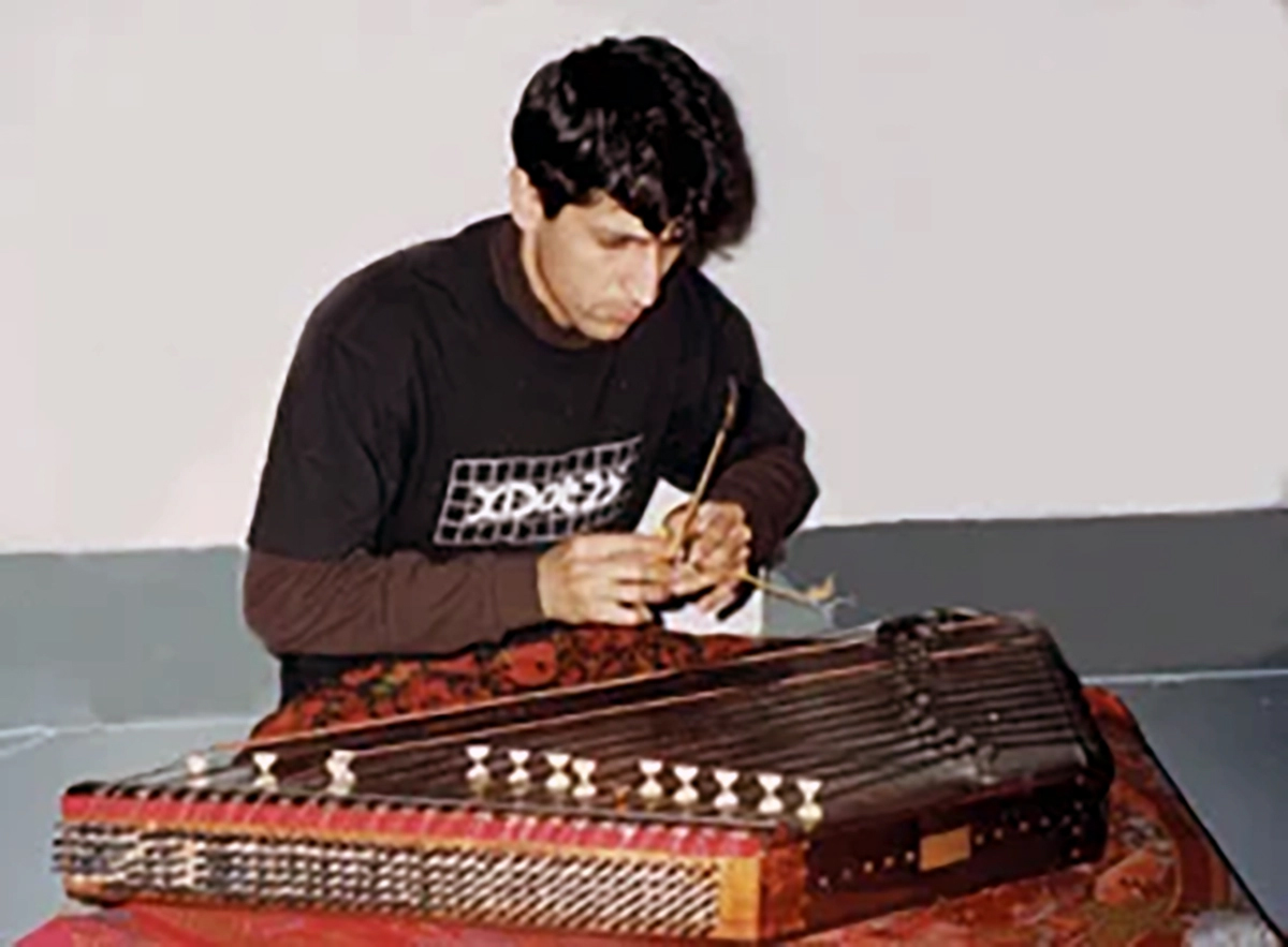 Alan Kushan Santur